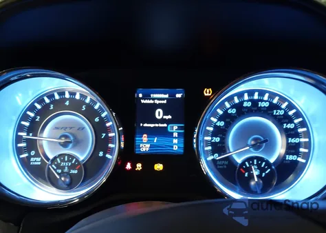 2012 Chrysler 300 Srt8 z USA, uszkodzony, nr VIN 2C3CCAFJ7CH800860